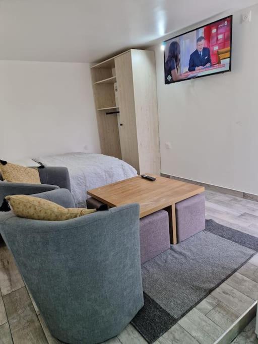 Studioneuf Equipe Cdg/Parc Expo/ Paris Aulnay-sous-Bois Dış mekan fotoğraf
